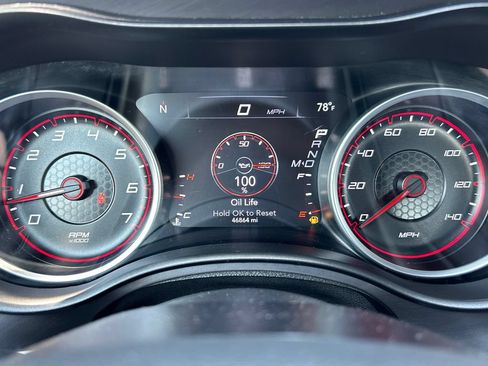 Used 2022 Dodge Charger SXT w/ Cold Weather Package RWD image 10