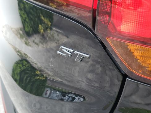 Used 2023 Buick Encore GX Select w/ Sport Touring Package FWD image 8