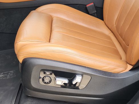 Used 2022 BMW X5 xDrive40i w/ Luxury Seating Package image 26