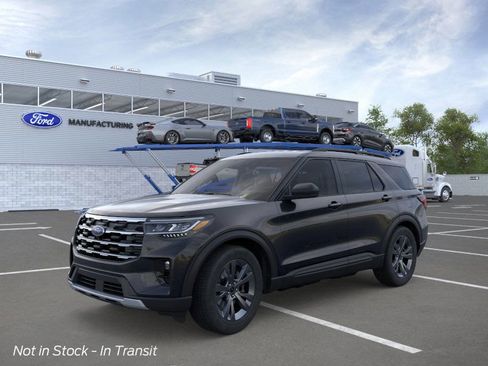 New 2026 Ford Explorer Active image 3
