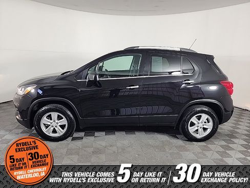 Used 2019 Chevrolet Trax LT w/ LT Convenience Package image 6