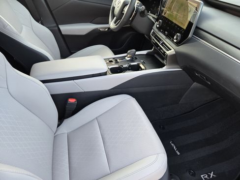 Used 2025 Lexus RX 350 Premium Plus image 19