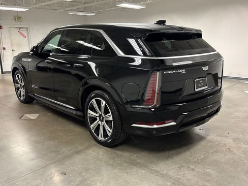 New 2025 Cadillac Escalade IQ Luxury 2 image 10