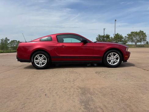 Used 2012 Ford Mustang Coupe image 18