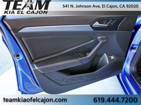 Used 2024 Volkswagen Jetta SE FWD image 22