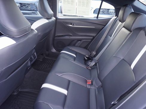 Used 2026 Toyota Camry SE Nightshade image 6