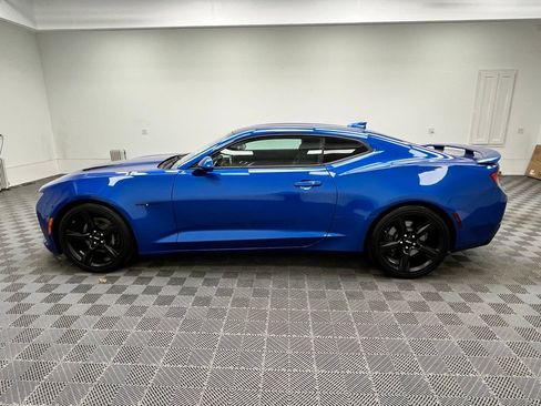 Used 2018 Chevrolet Camaro SS RWD image 12