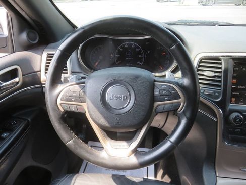 Used 2015 Jeep Grand Cherokee Limited AWD/4WD image 14