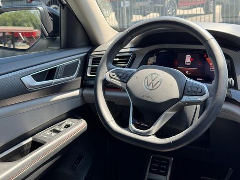 Used 2024 Volkswagen Atlas Peak Edition SE AWD/4WD image 13