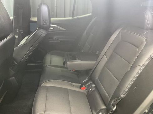 Used 2025 Chevrolet Equinox EV LT w/ Convenience Package II AWD/4WD image 9