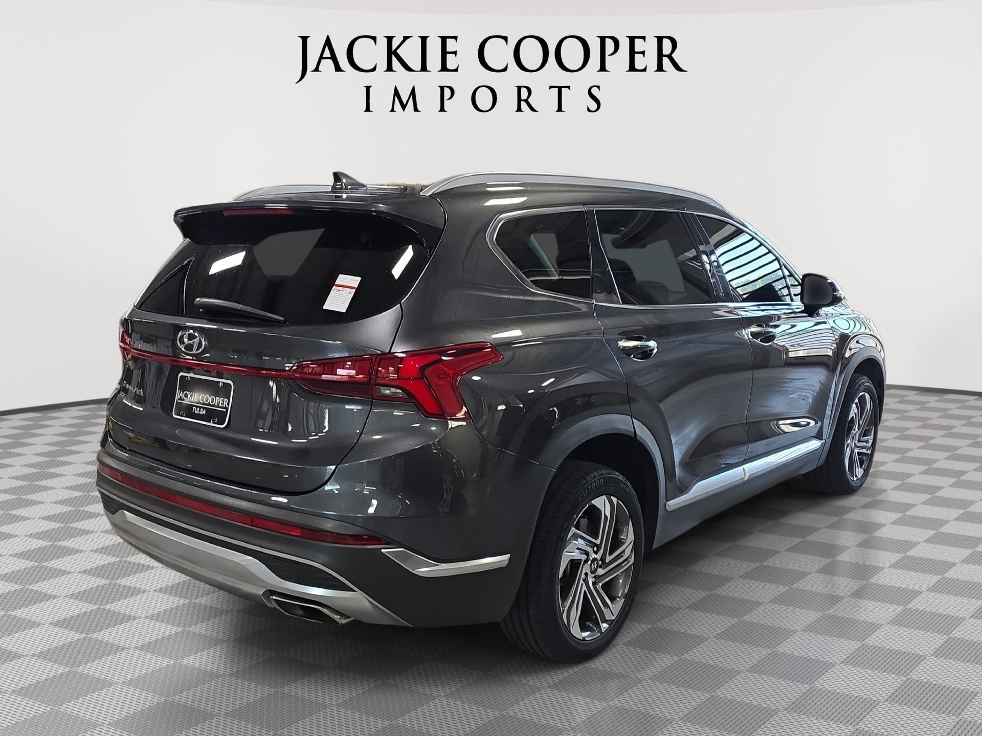 Used 2022 Hyundai Santa Fe SEL w/ Convenience + Premium Package FWD image 5
