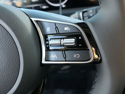 New 2026 Kia Seltos EX image 14