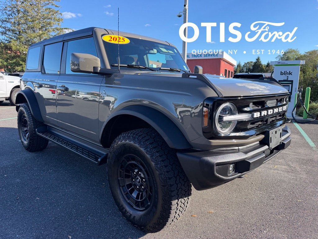 Certified 2025 Ford Bronco Outer Banks w/ Sasquatch Package AWD/4WD image 1