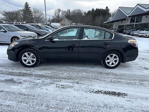 Used 2007 Nissan Altima 2.5 S w/ Convenience Plus Pkg image 2