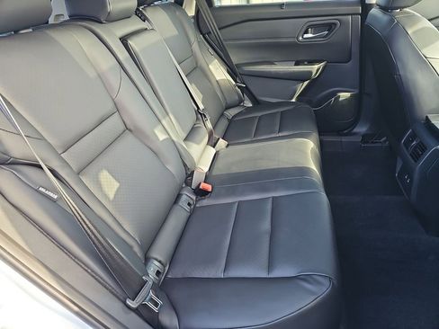 Used 2026 Nissan Rogue SV w/ SV Premium Package image 20