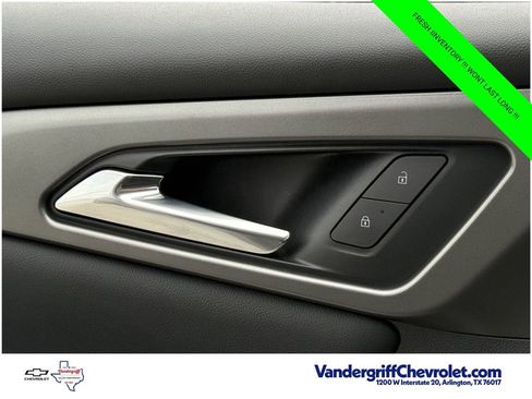 Certified 2024 Chevrolet Traverse LT FWD image 17