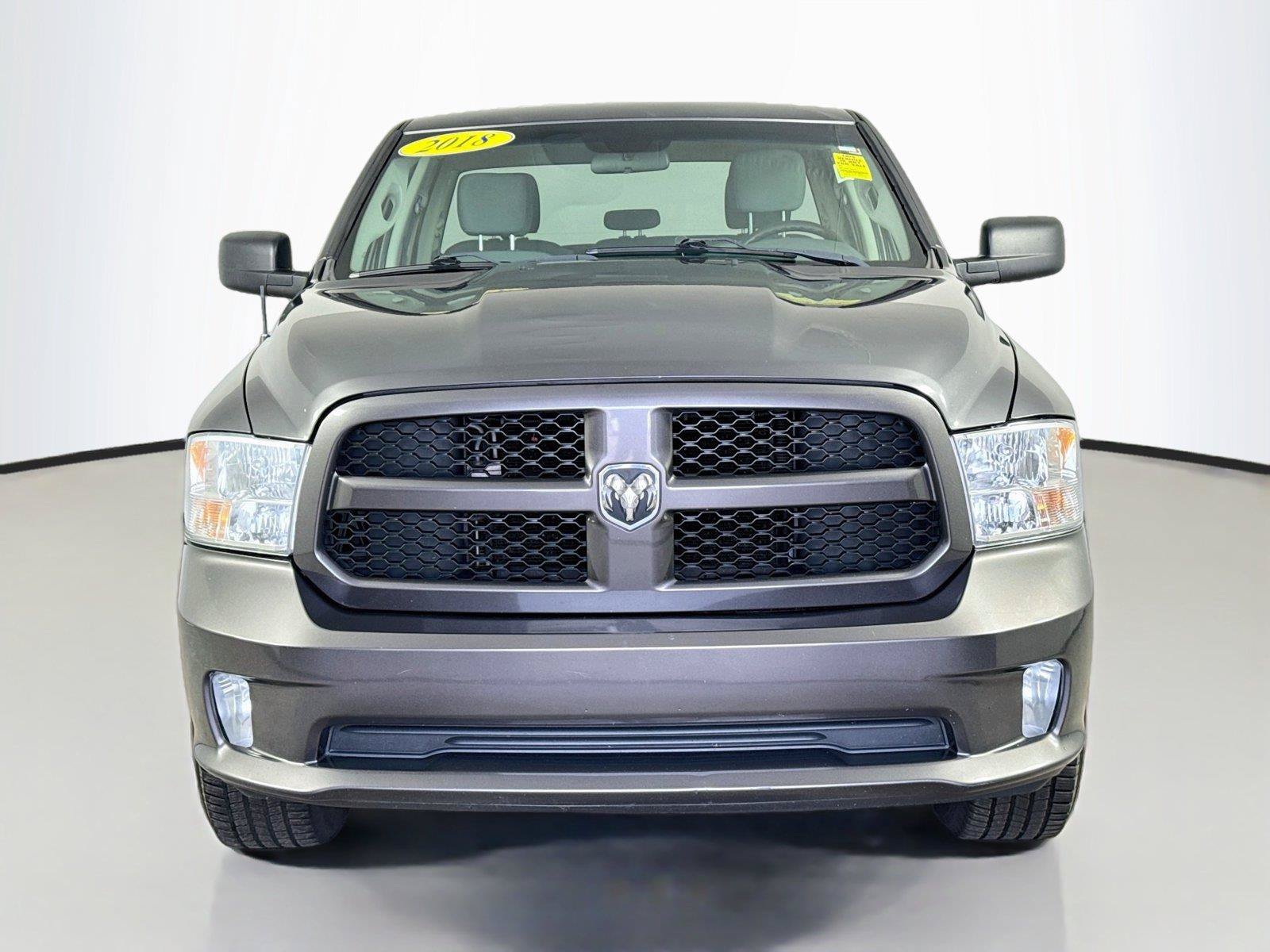 Used 2018 RAM 1500 Express w/ Express Value Package AWD/4WD image 3
