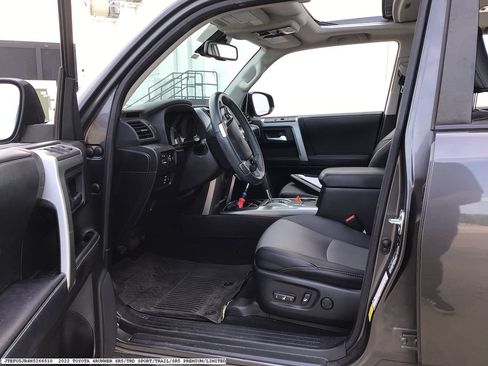 Used 2022 Toyota 4Runner SR5 Premium w/ Moonroof Package RWD image 8