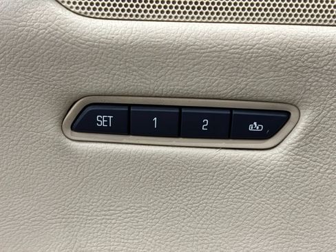 Used 2018 Cadillac XT5 Premium Luxury FWD image 39