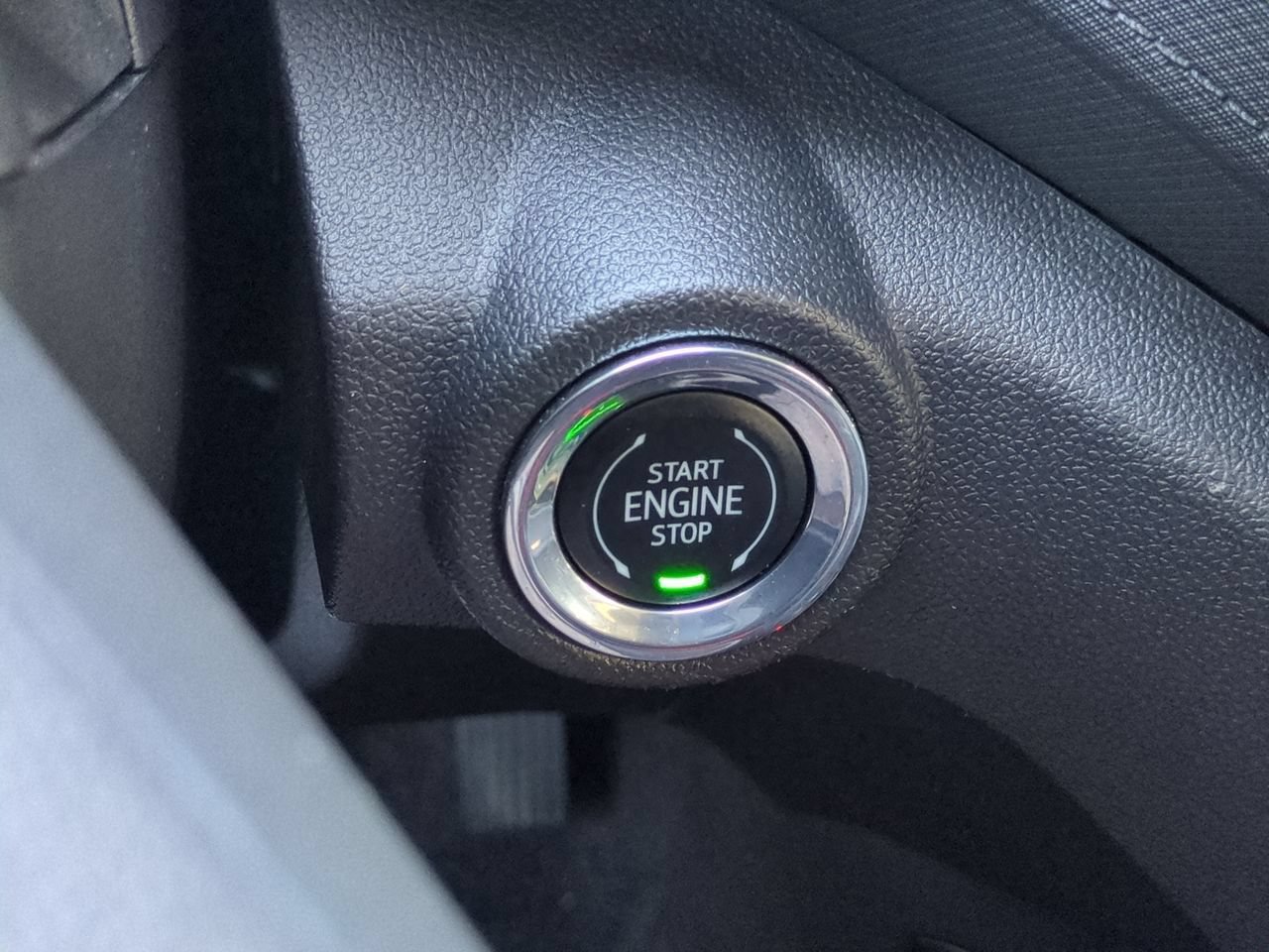 Used 2023 Chevrolet TrailBlazer LT FWD image 16