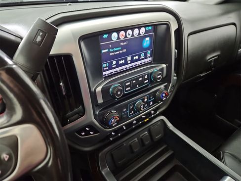 Used 2018 GMC Sierra 1500 SLT image 27