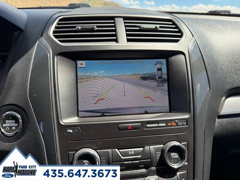 Used 2019 Ford Explorer XLT w/ Equipment Group 202A AWD/4WD image 20