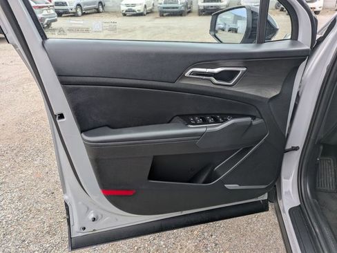 Used 2025 Kia Sportage X-Line w/ Premium Package image 11