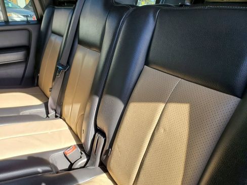 Used 2008 Ford Expedition EL Eddie Bauer image 28