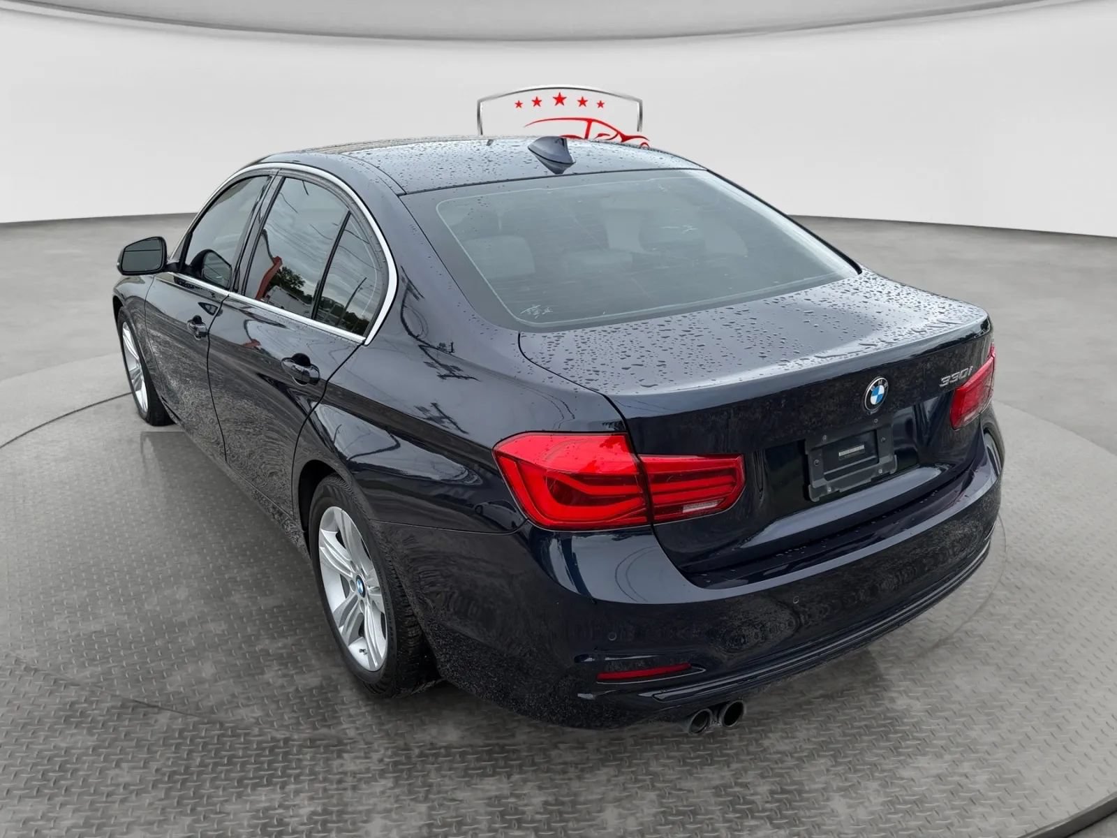 Used 2017 BMW 330i Sedan RWD image 3