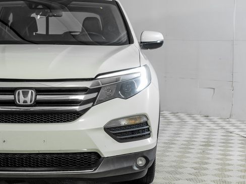 Used 2018 Honda Pilot Elite image 48