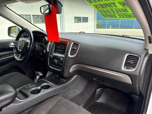 Used 2019 Dodge Durango SXT w/ 3rd Row Seating Group AWD/4WD image 27
