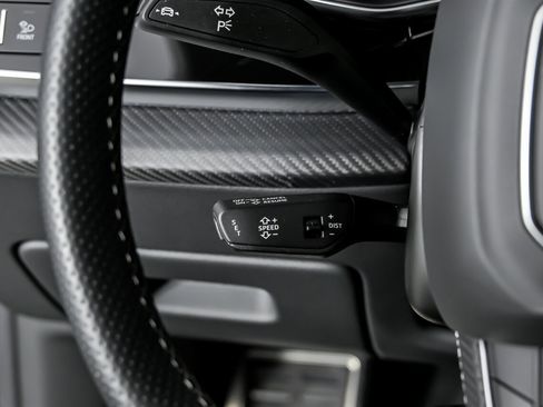 Used 2023 Audi RS Q8 4.0T quattro image 30