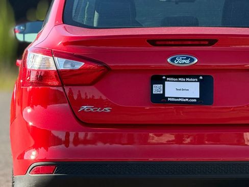 Used 2014 Ford Focus SE FWD image 13