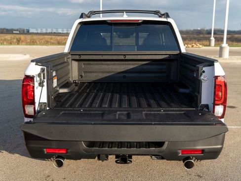 Used 2025 Honda Ridgeline RTL image 17