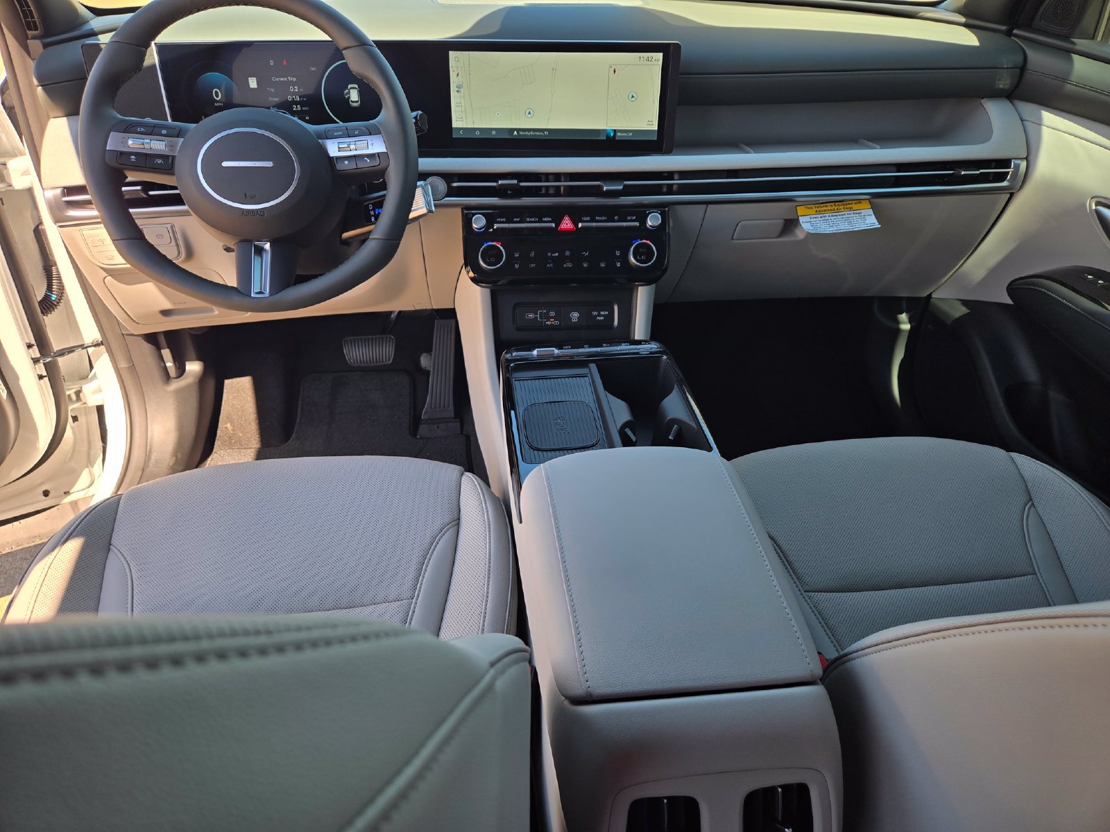 New 2026 Hyundai Tucson Limited FWD image 8