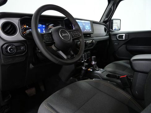 Used 2024 Jeep Wrangler Unlimited Sport AWD/4WD image 12