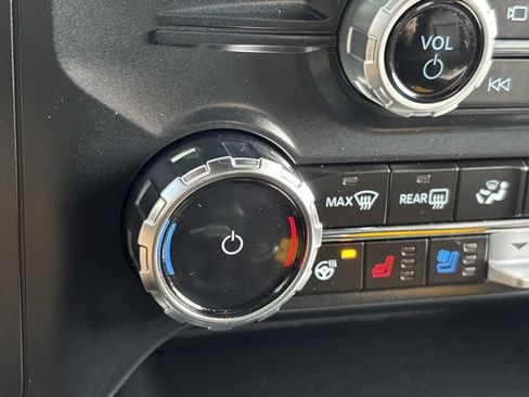 Used 2025 Ford F150 Lariat w/ Equipment Group 501A Mid image 36