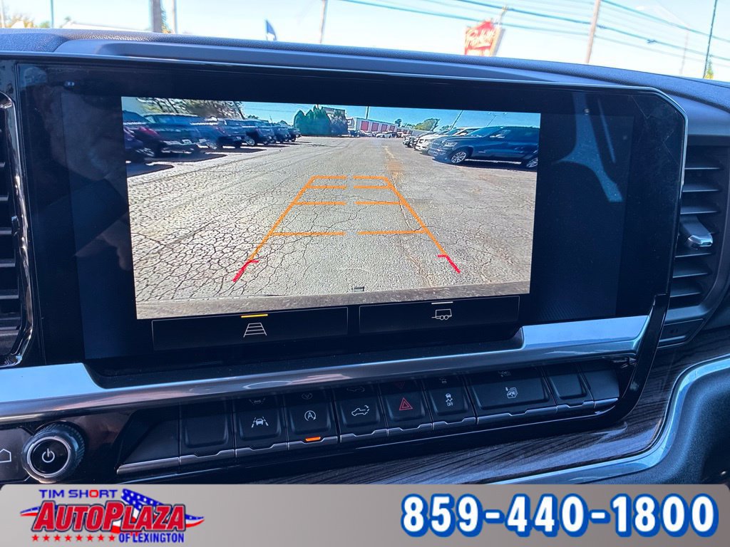 Used 2023 Chevrolet Silverado 1500 LT AWD/4WD image 32