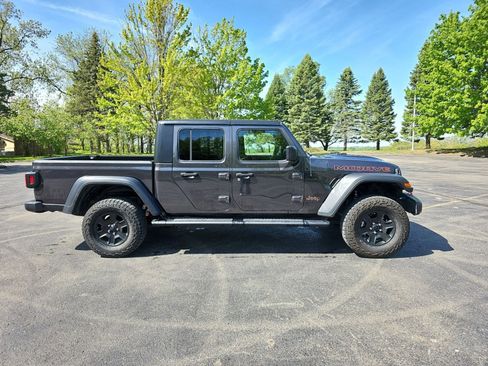 Used 2022 Jeep Gladiator Mojave w/ Cold Weather Group AWD/4WD image 7