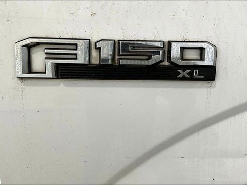 Used 2016 Ford F150 XL w/ Equipment Group 101A Mid image 9