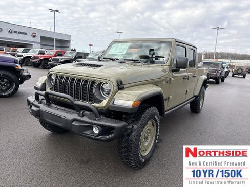 New 2026 Jeep Gladiator Willys AWD/4WD image 1