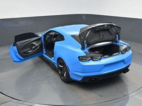 Used 2022 Chevrolet Camaro SS image 18