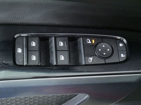 Used 2023 Nissan Pathfinder SL w/ SL Premium Package AWD/4WD image 21