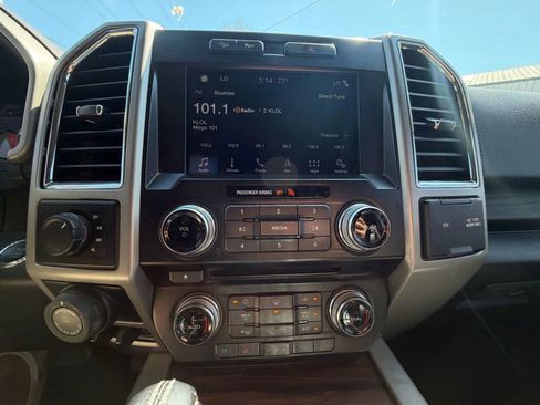 Used 2017 Ford F150 Lariat image 16