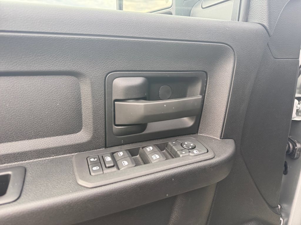 New 2026 RAM 2500 Tradesman AWD/4WD image 18