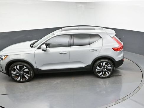 Used 2024 Volvo XC40 B5 Plus w/ Protection Package Premier AWD/4WD image 58