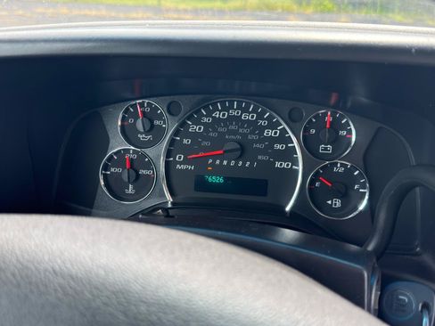Used 2013 Chevrolet Express 1500 RWD image 17