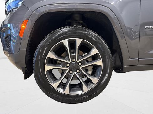 Used 2022 Jeep Grand Cherokee Overland w/ Luxury Tech Group IV image 52