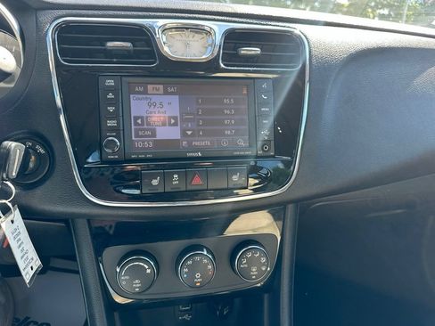 Used 2013 Chrysler 200 Limited w/ Sun/Sound Group FWD image 15