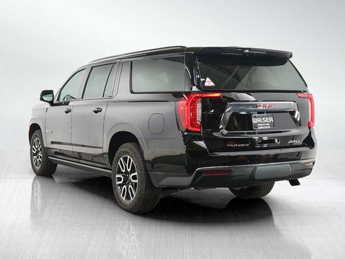 Used 2024 GMC Yukon XL AT4 w/ AT4 Premium Package AWD/4WD image 4